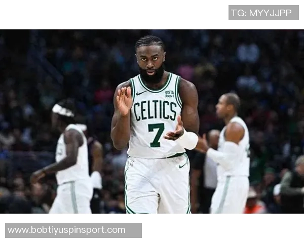 杰伦布朗怒斥裁判放任对手犯规直言已忍无可忍