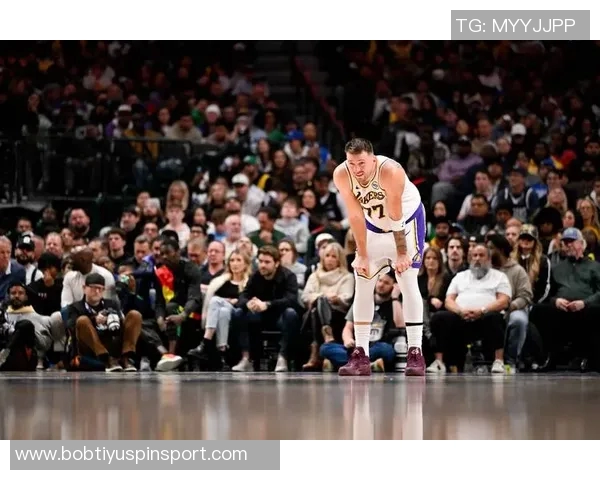 马克西本赛季第9次得分35仅次于东契奇成为联盟第二多得分者